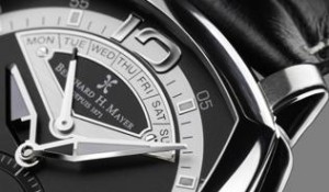 "Jam tangan eksklusif yang dirancang oleh Bernhard H. Mayer"